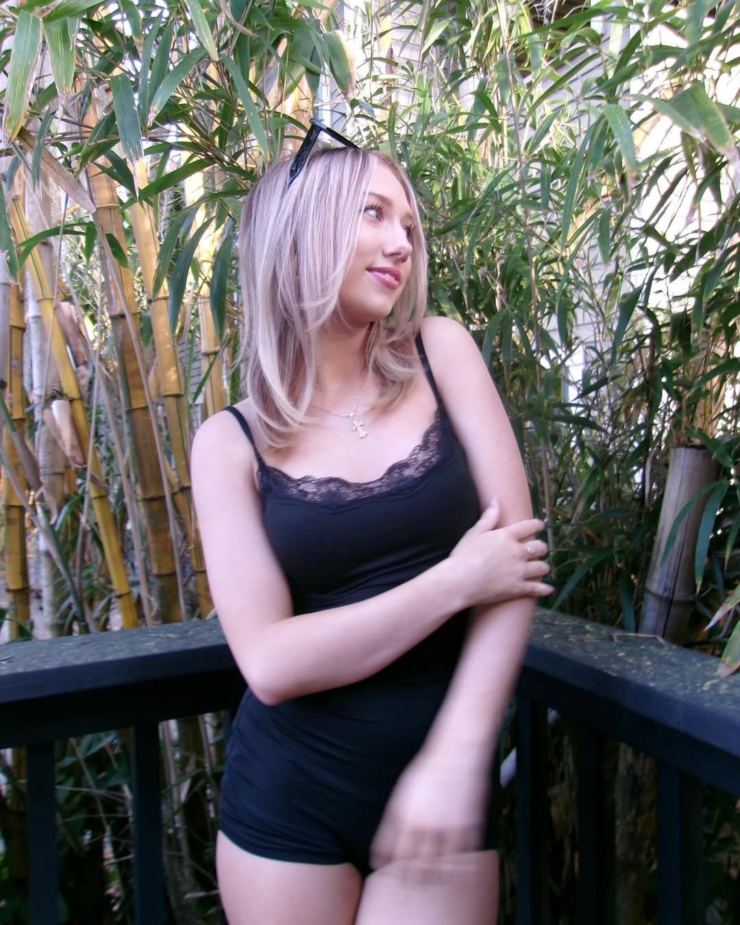 Hot Blonde Shared Girlfriend #NGPbMsvi