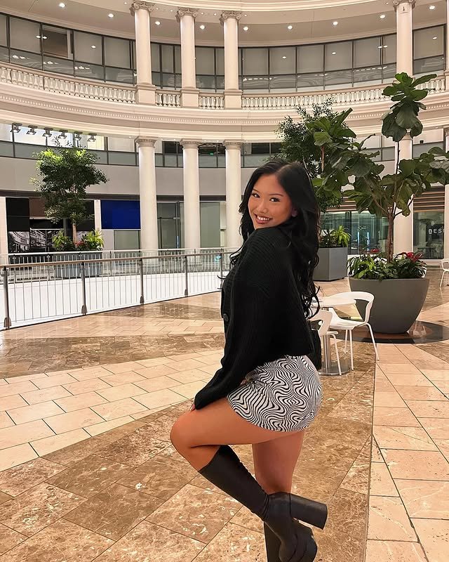 Sexy ABG college teen Kayla #niCDuNg1