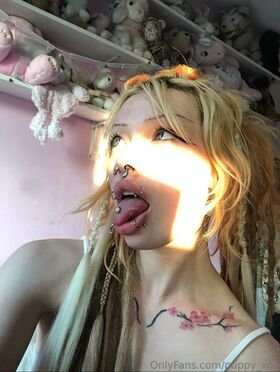 big lips #nlNzT6d2