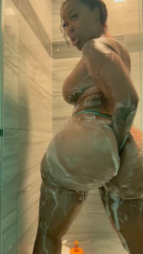 This big booty lesbian love eating pussy #Nmqtk5nf