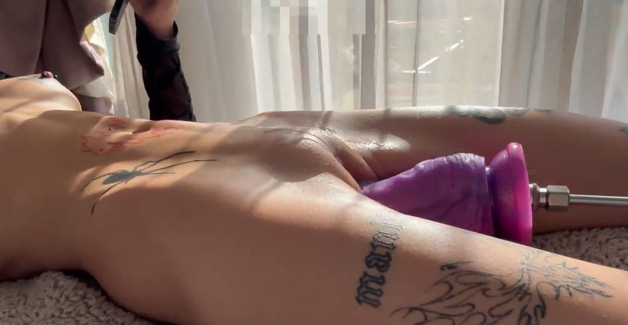 Athletic girls pussy stretched by a machine #NS0eFNgU