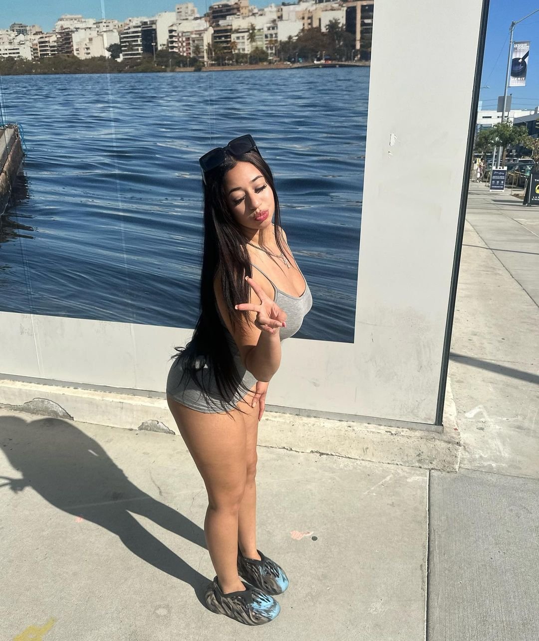 Thick Latina #o2t12OOO