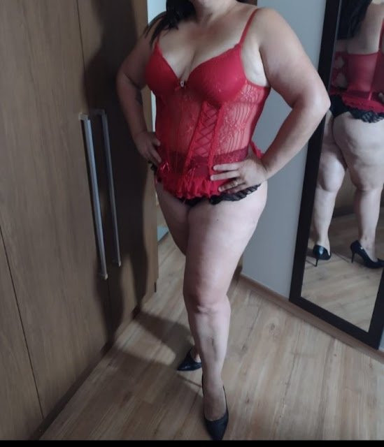 Esposinha branquela gostosa,quem quiser vazar amiga , esposa ou namorada vem pv no sigilo #OkNMnmGO