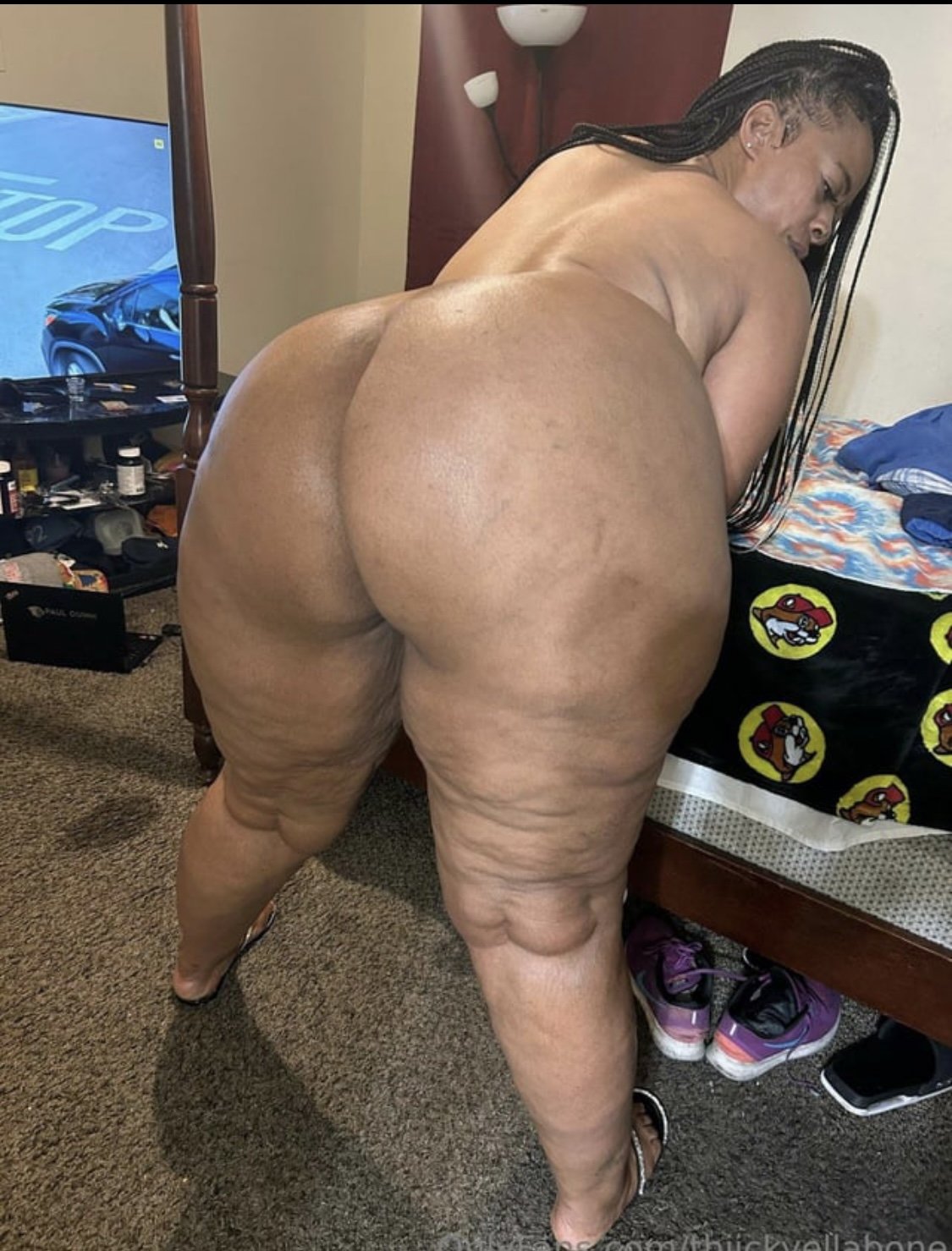 Love me a ghetto auntie 😍🍆💦💦 #omVPxRfs