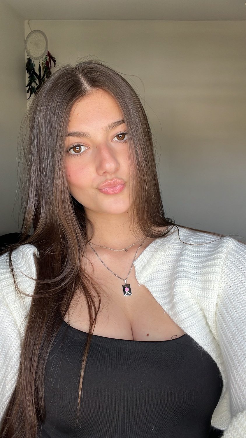 Sexy busty college teen Maddie #oUZtEyXC