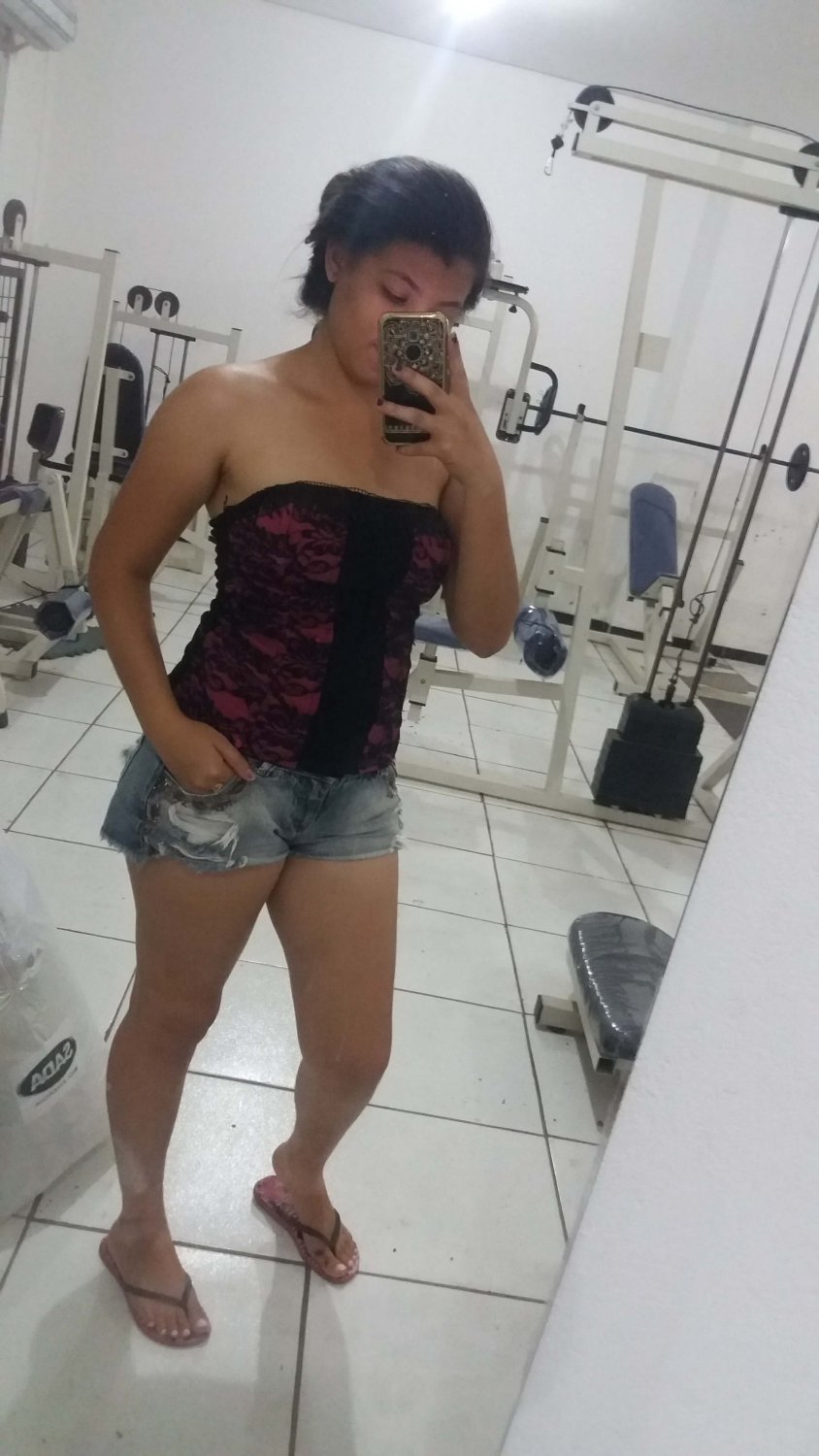 Morena lésbica. Um desperdício #owofa7Gx
