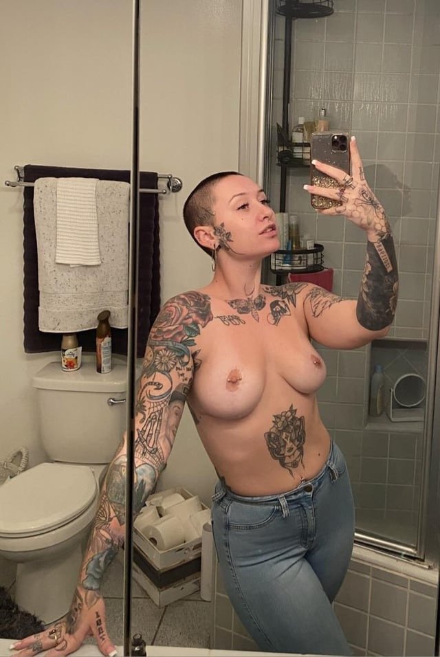 Tatted freaky whitegirl #p8zNHEhQ