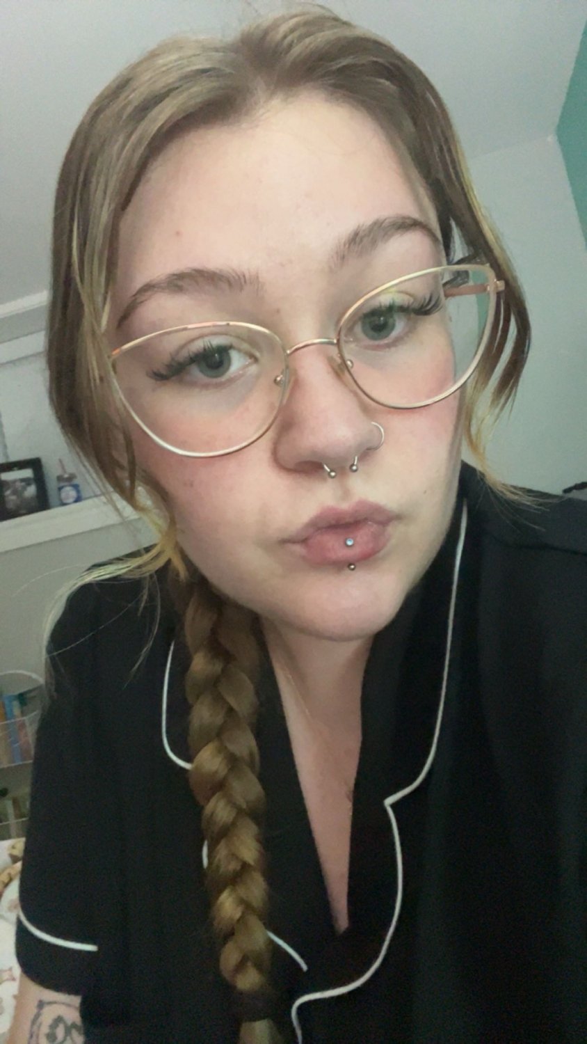 Sexy blonde chubby teen Sarah G #pC0KElR8