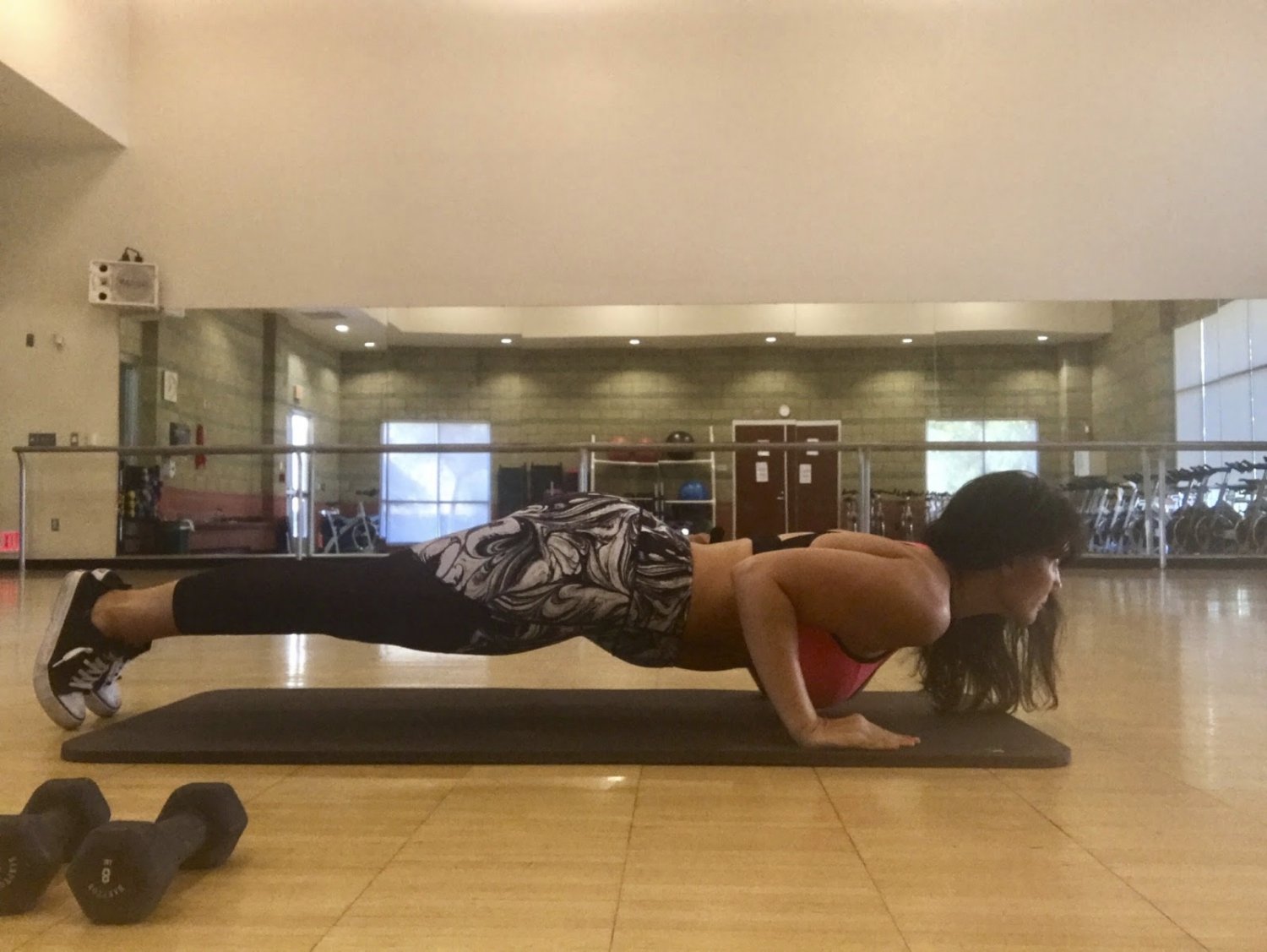 pmop9ax6 Best Friends mom in sports bras and yoga pants #PmOP9Ax6