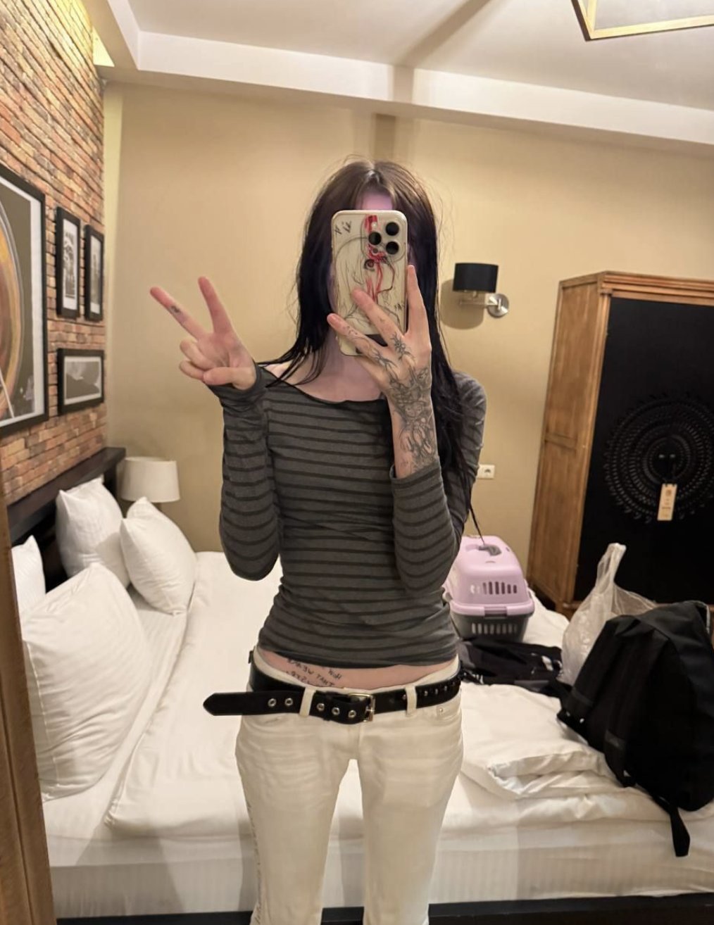 Sexy little goth slut #Q9h3Wdqm