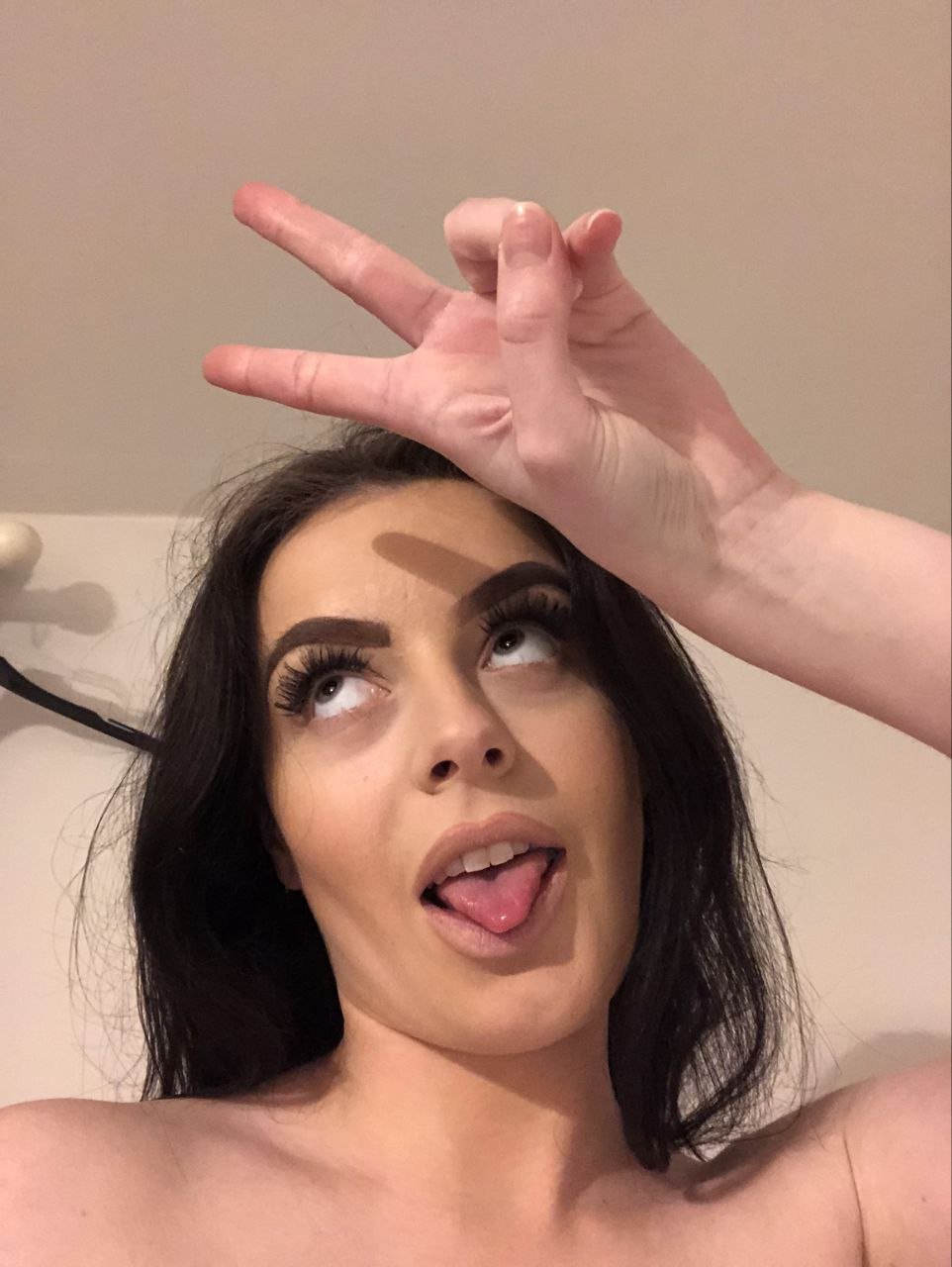 British Slut Sophie Shared #Q9zrFPug