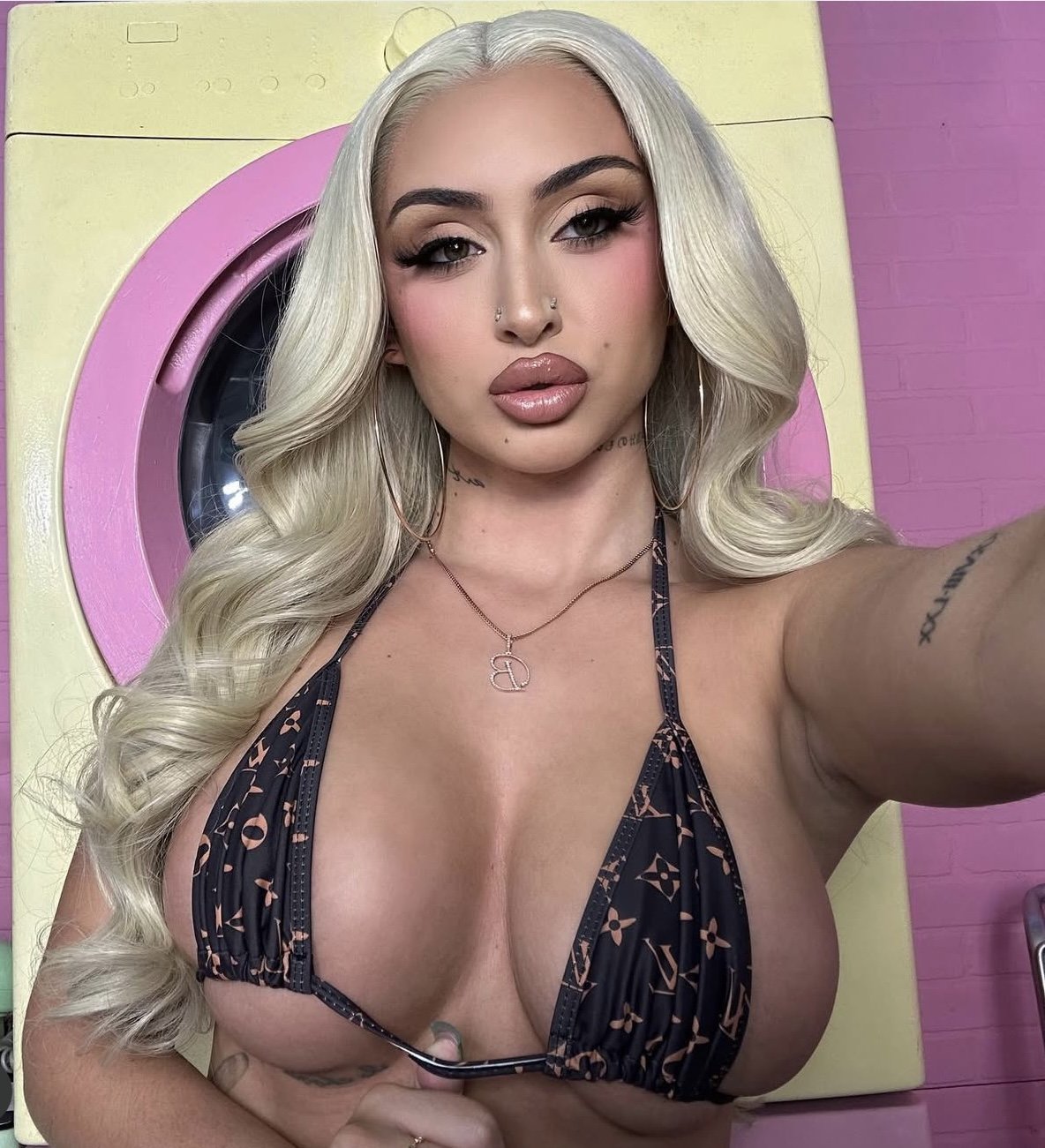 Tiny Latina Spinner 4’9 and her Big Tits And Juicy Ass #QdOxvcoL