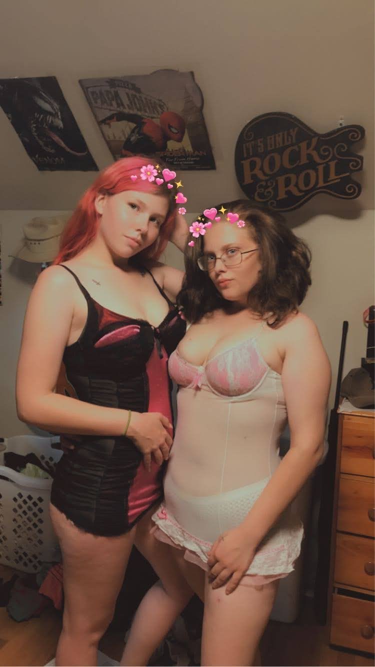 Chubby Slut & Friend #qElMxJLH
