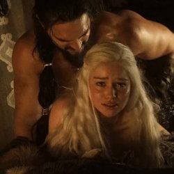 Khaleesi’s tight asshole getting stretched