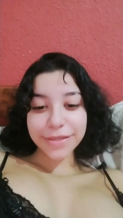 Delicia Novinha Bricando Com o Canal do Amor e Seu Plug Anal - COMPLETO 👉 mixadulto.com #qFTwMLG0