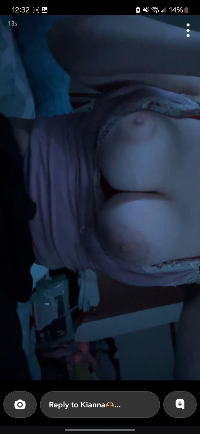 Slutty college girl #QjMBz4QG