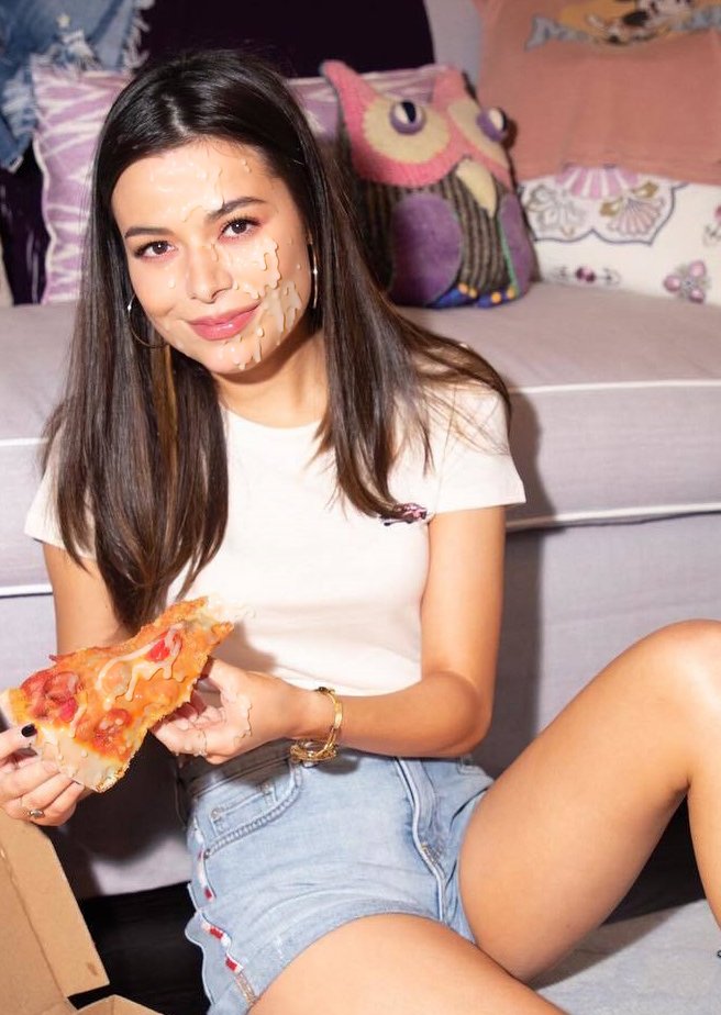 Miranda Cosgrove (iCarly) Cum Facial Fakes #QkIdc7gF