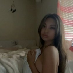 ABG Slut’s LEAKED NUDES! – Rachel King