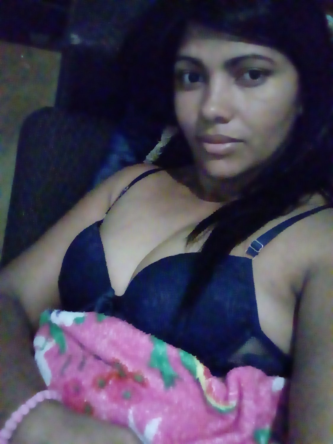 Morena Iris #QV4oxv5y