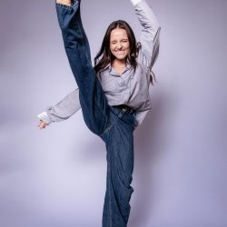 Fotos novas de Larissinha…Larissa Manoela delicia !!!