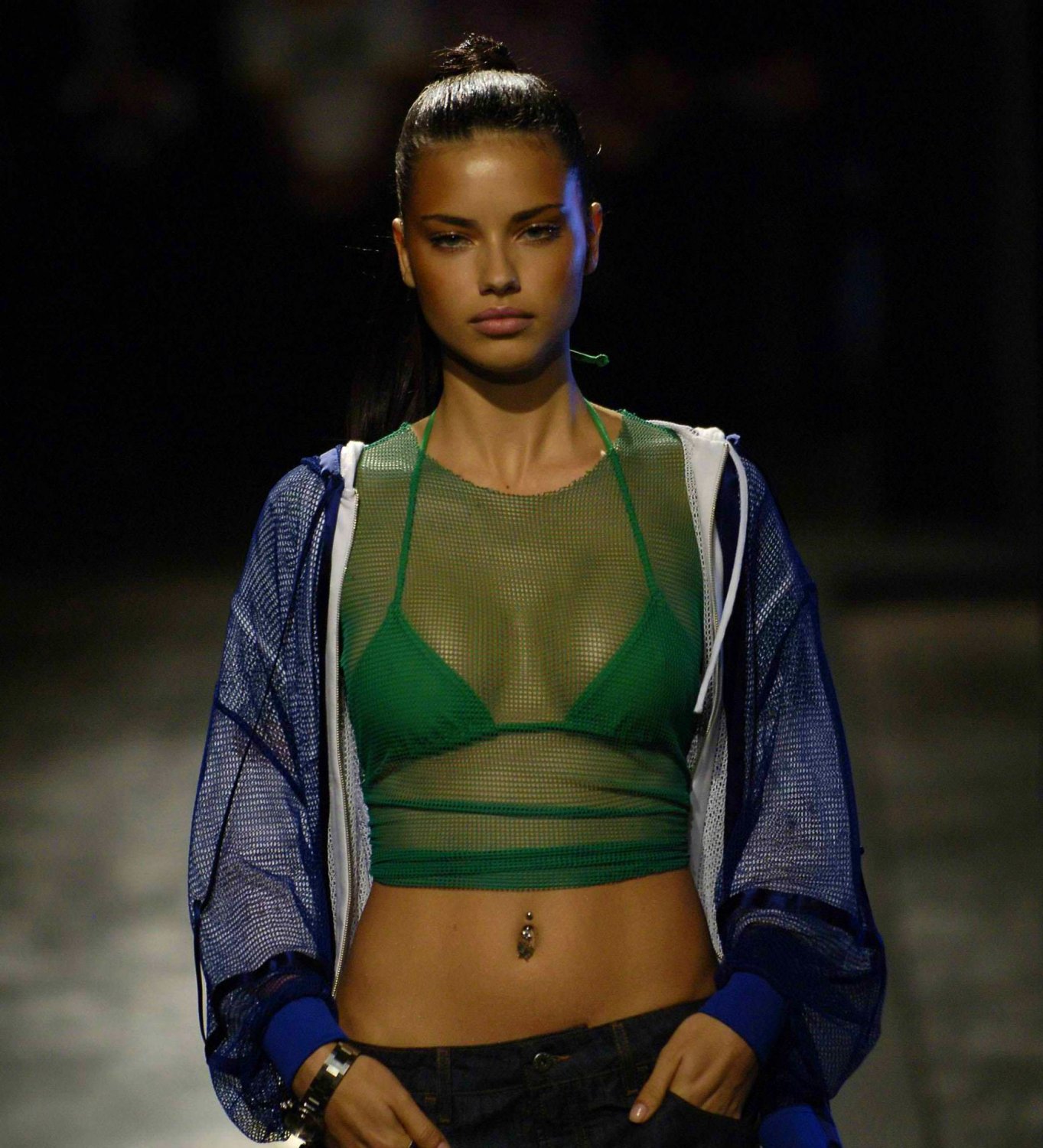 Adriana Lima - Sexy Mix #r1nQoppt