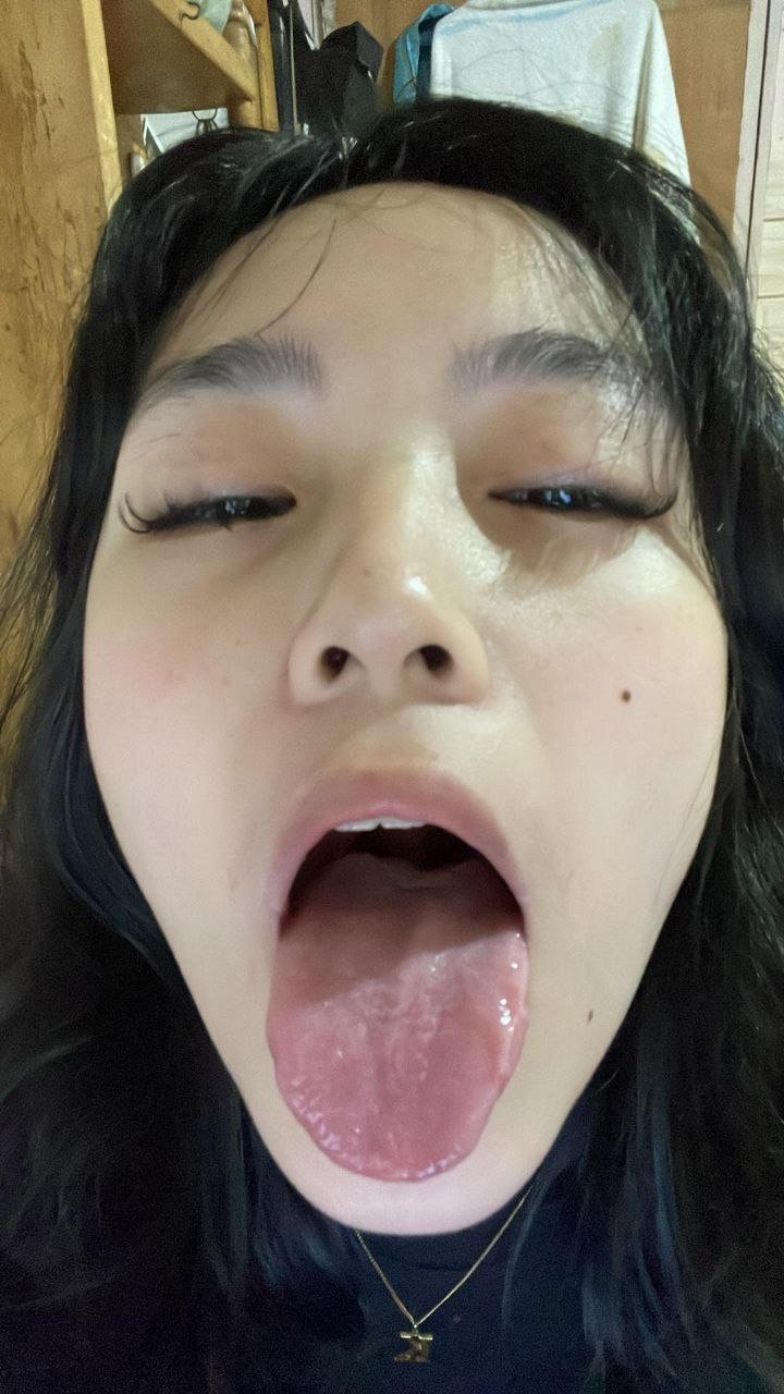 r9xayibj Hot Cheating Emo ABG Asian Teen Shows Small Body on Snap Leak #R9XayibJ