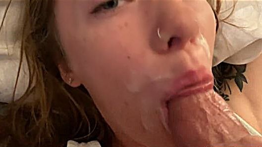 Slutty brunette girlfriend jerks him off until his face is covered in cum #Ri3bVa8y
