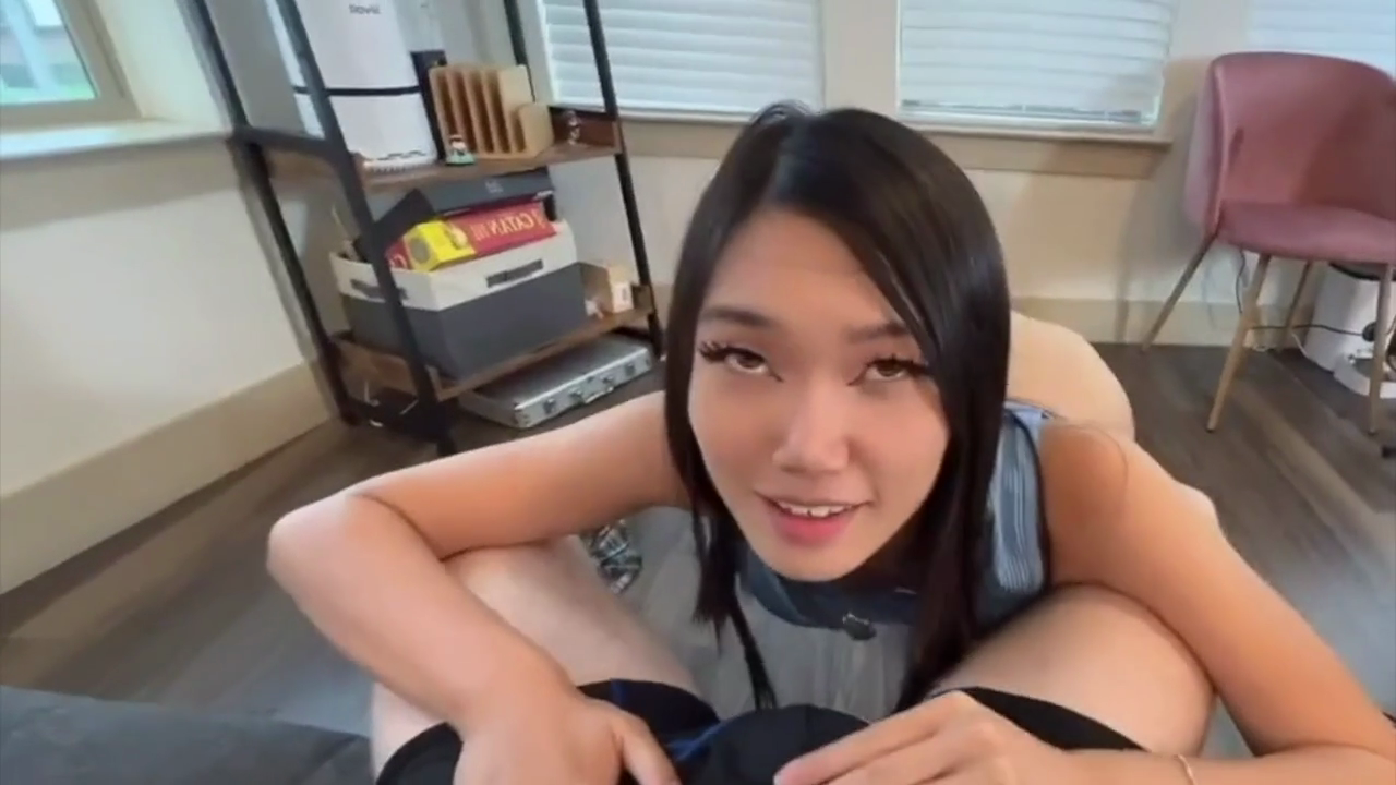 Asian Lucy Sex on Couch Big Cumshot #Rja1r7wg