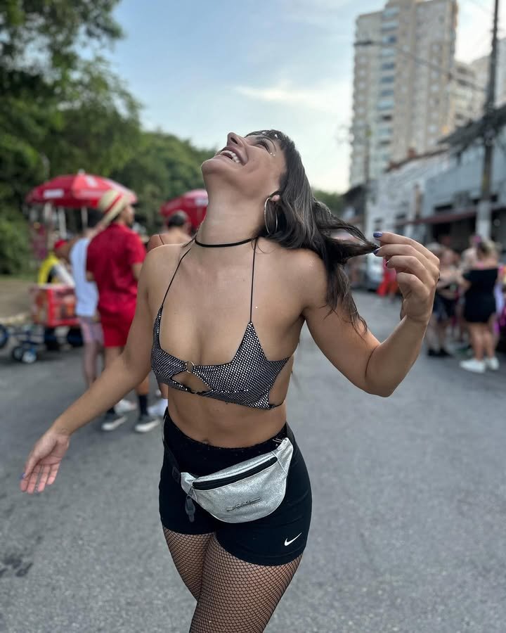 Marília Galvão #rLmb7Gsf