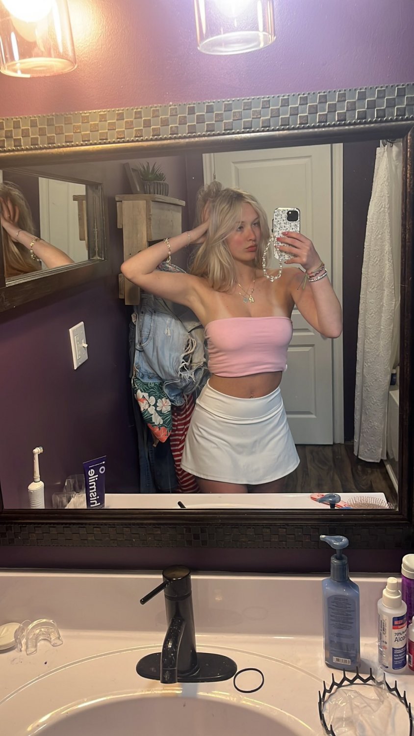 submitted by a hung bwc #s29SzCd2