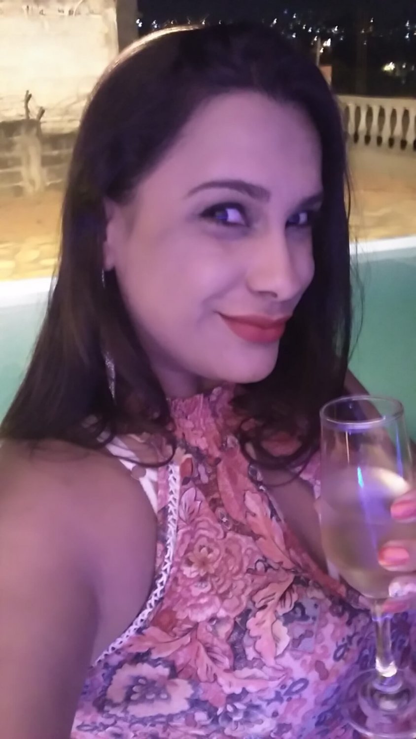 Vanessa milf mostrando os peitos #SbyYAJZH