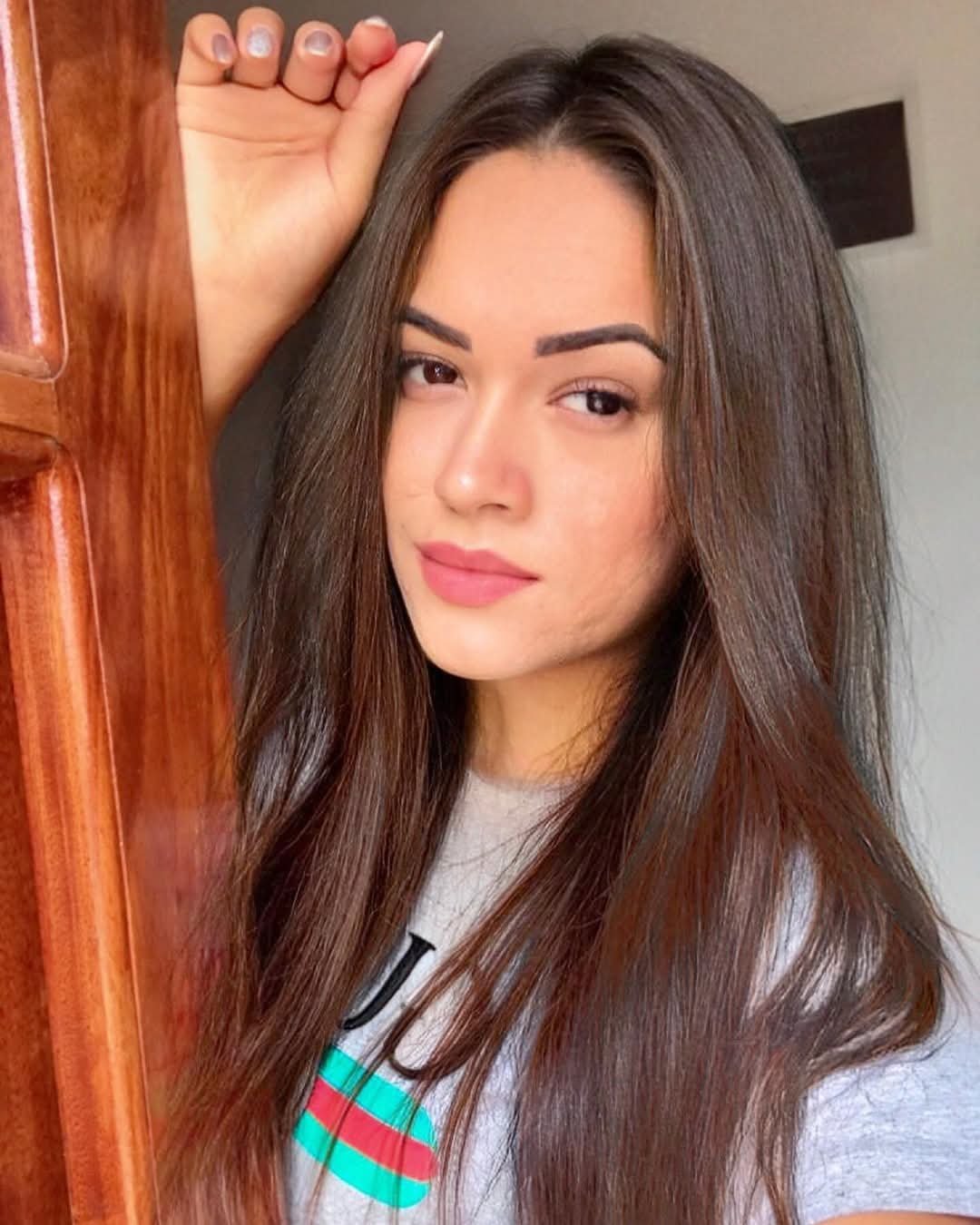 Vocês tem coragem de encarar esse travesti? #sddbX6BF