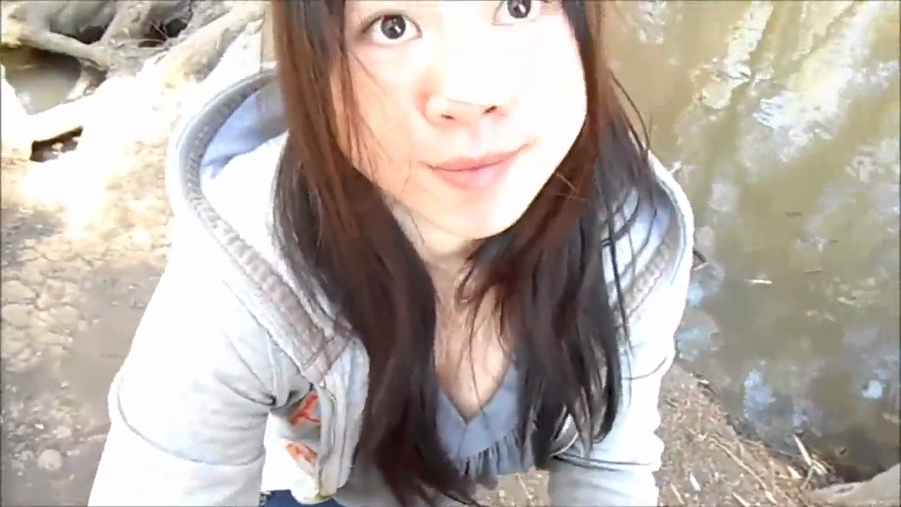 Sexy Asian GF's Risky Blowjob in Park with Cum in Mouth #sEPOB9hK