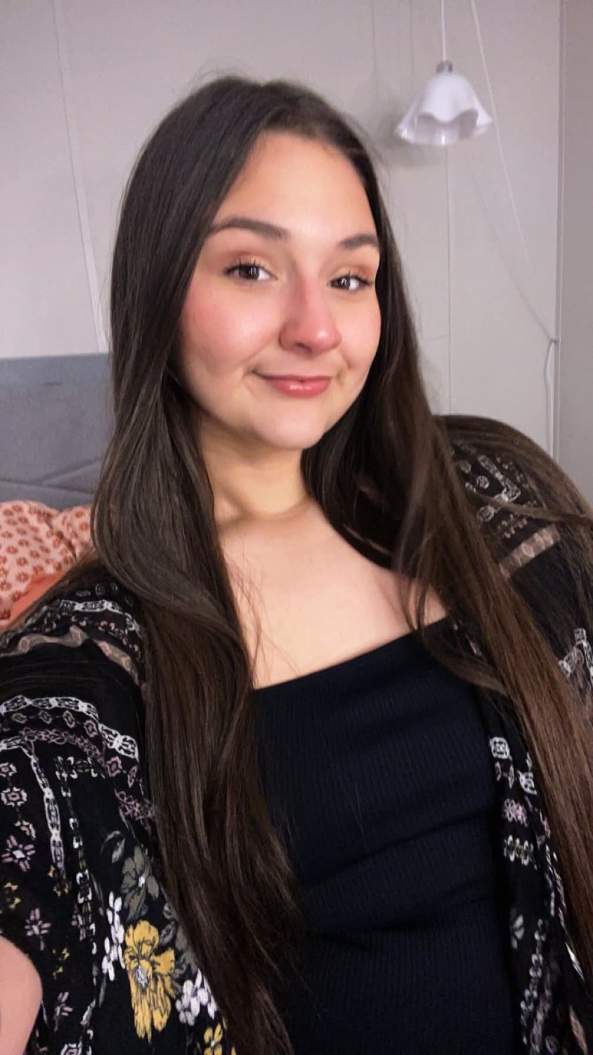 Slutty sexy cousin Elysia #SKYwegOY