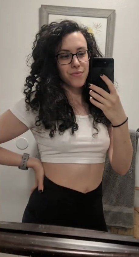 sharing creepshots of this cheating gym slut on disc miketea90#5070 #Smms7RHW