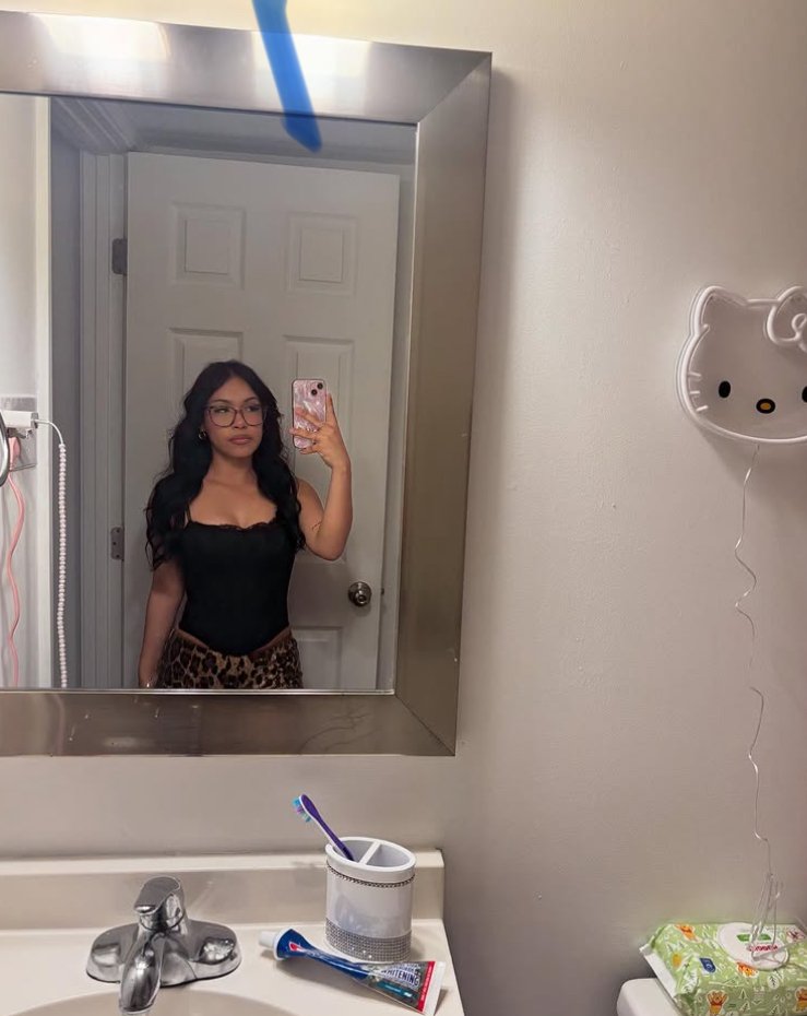 SEXY LATINA SLUT + AI VIDEO #ST7HJS3J