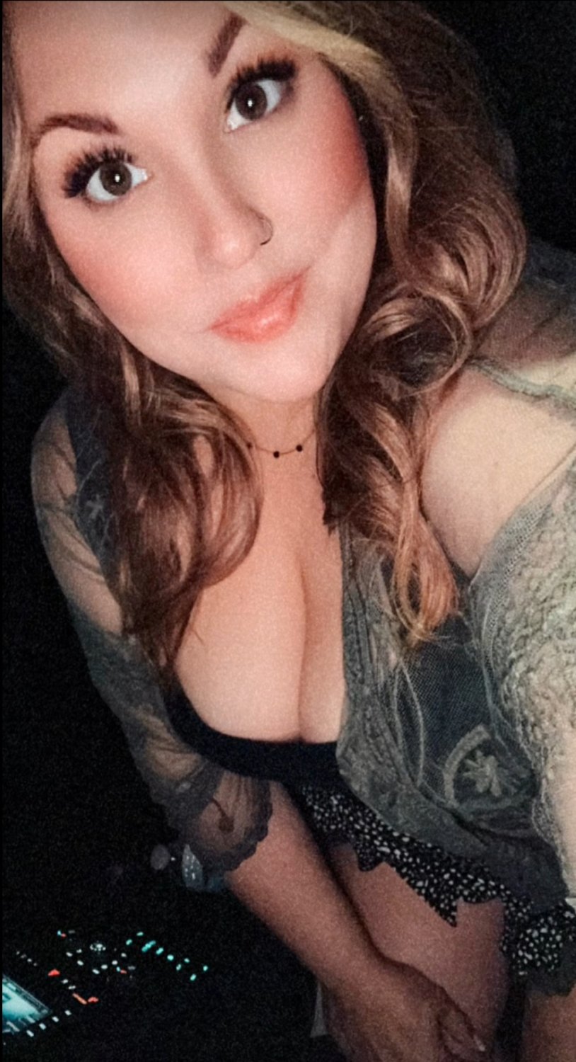 Guy submitted his friend's wife because she is gorgeous. Tiffany Kentucky #t8R8K0Sc
