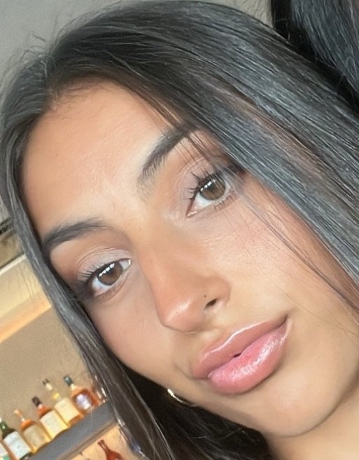 sexy brunette. comment and dm to see her suck cock #tAZQTPQJ