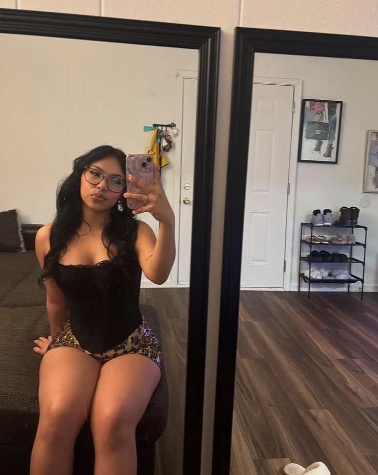 SEXY LATINA SLUT + AI VIDEO #THUlnetR
