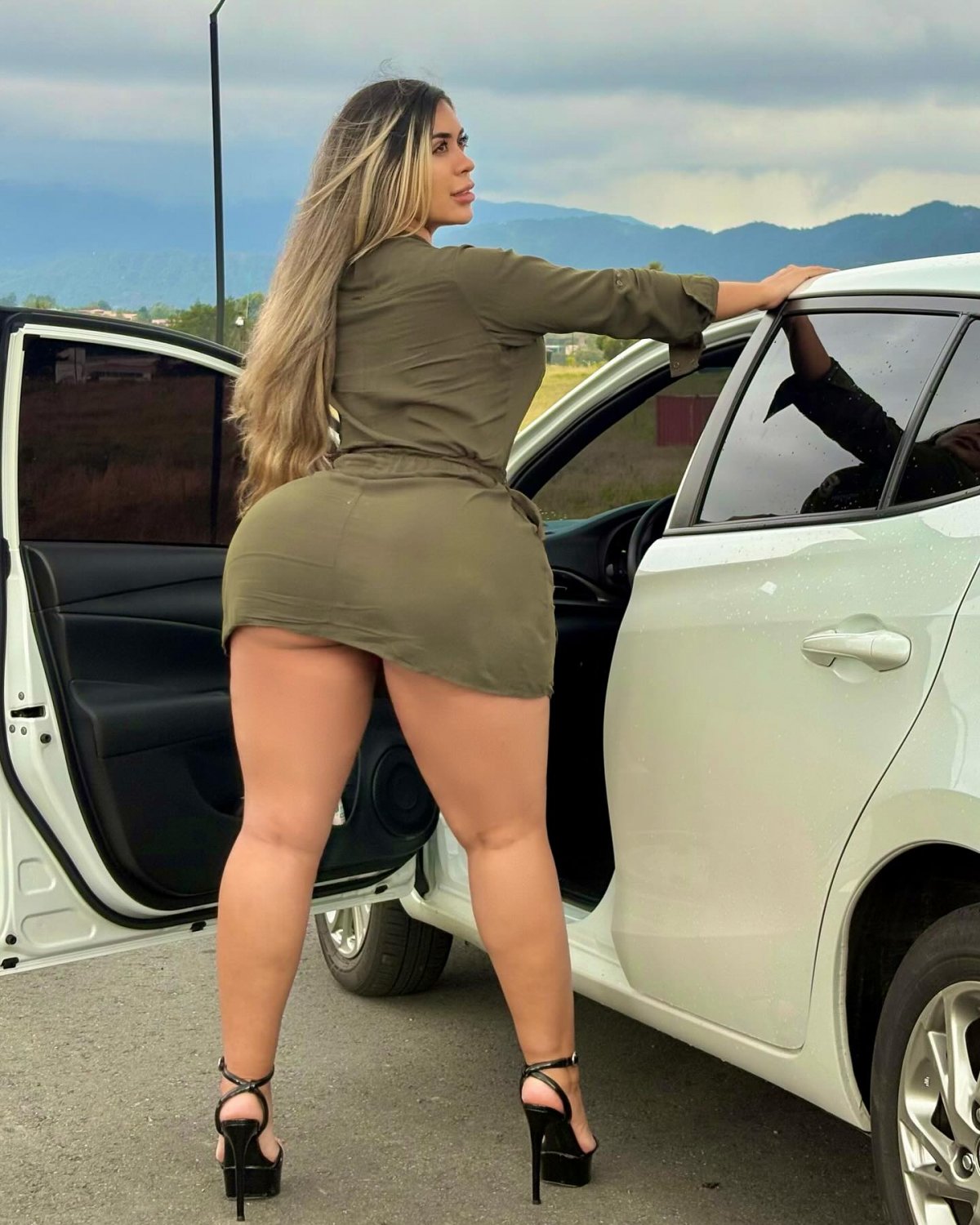 [FOTOS] Perrita culombiana con un culo XXXXXL. (soft) #TinphA6g