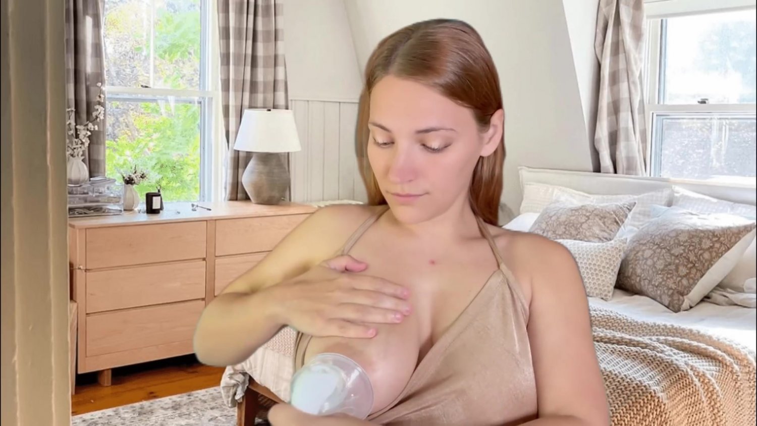 Breast Pumping Bitch #TK4yr8oE