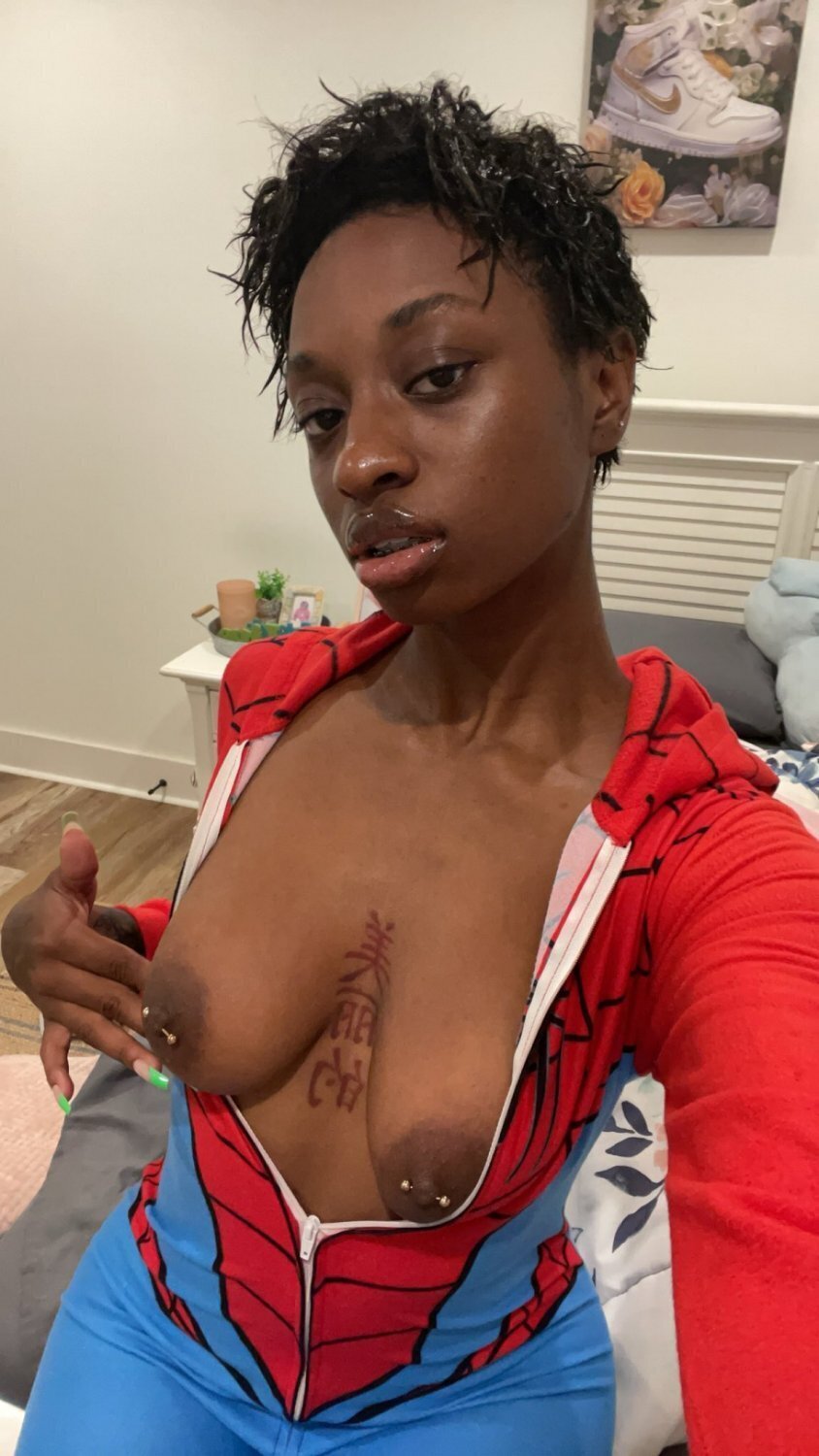 Dark Skin Tomboy Short Hair Baddie #TLKCxbbr