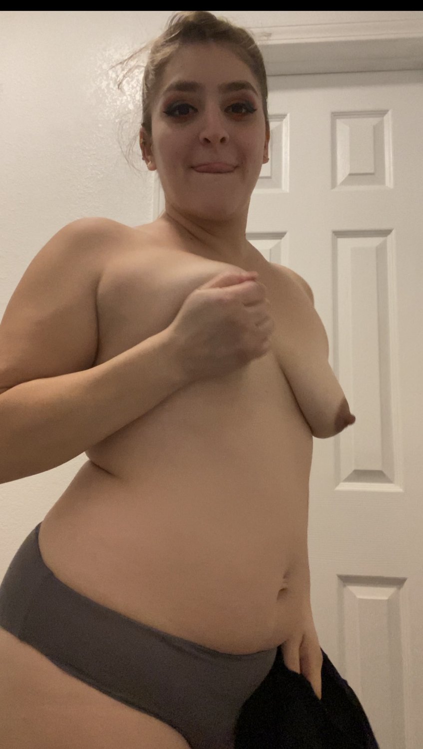 tmcvlduj Take a good look at this married webslut #TmcVLDuj
