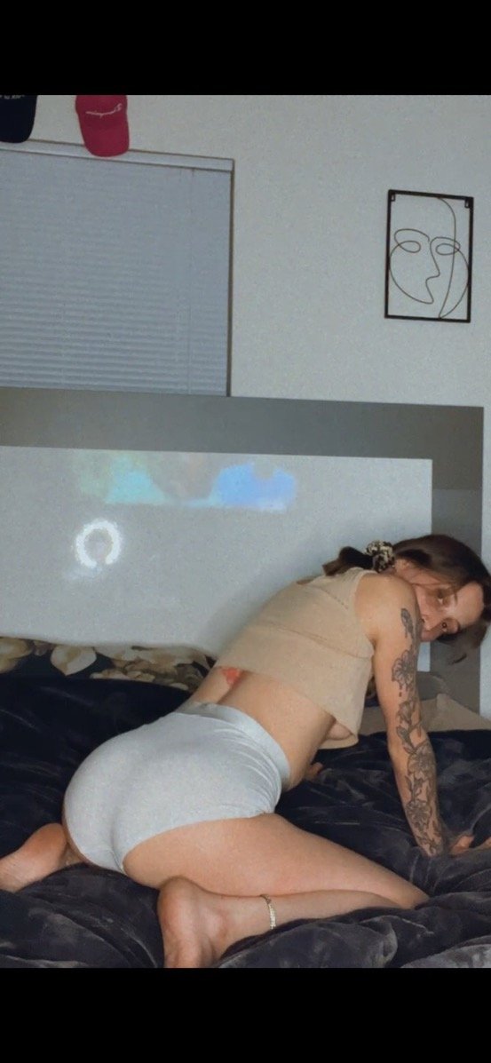 tqfqoouz tight nd tanned white slut #tqFqoOuz