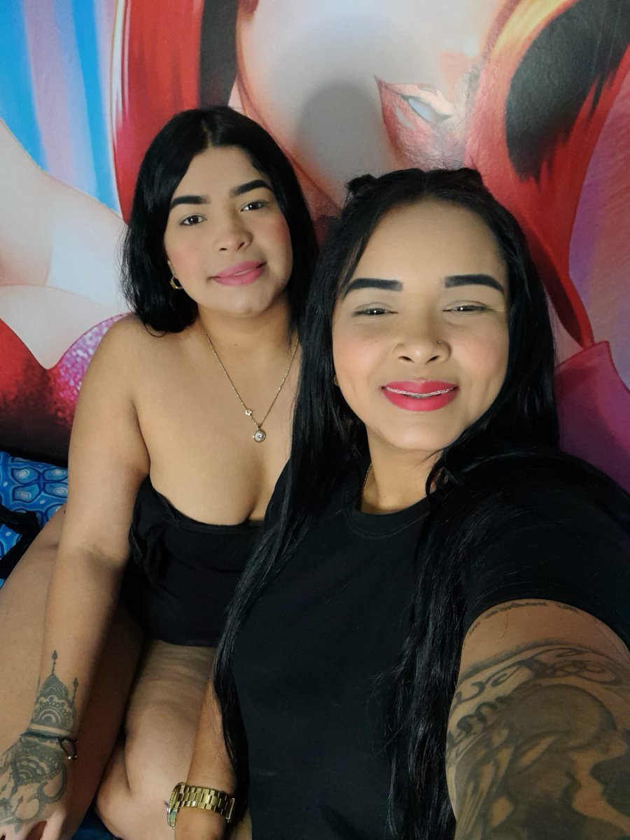 Irmãs e até a mãe vendendo conteúdo #tVOrlKcT