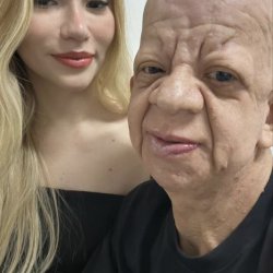 Bruno Diferente empurrando na loirinha