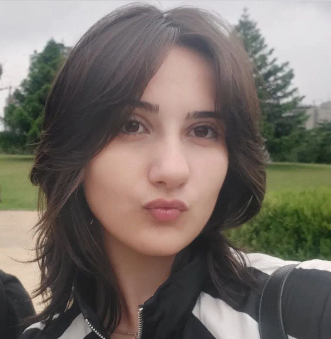 Eloisa #tzJYxY49