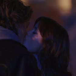 Jenna Ortega is a super sexy kisser