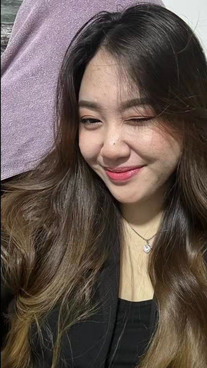Pretty Asian Chick enjoys taking sexy pics #UDNj5Cqw