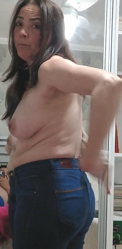 Parte 2 dessa delícia 55 anos,quem quiser vazar amiga , esposa ou namorada vem pv no sigilo #UeA76riq